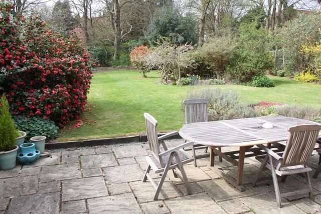  Image of 4 bedroom Semi-Detached house for sale in Ryecroft Close Woodley Reading RG5 at Woodley  Reading, RG5 3BP