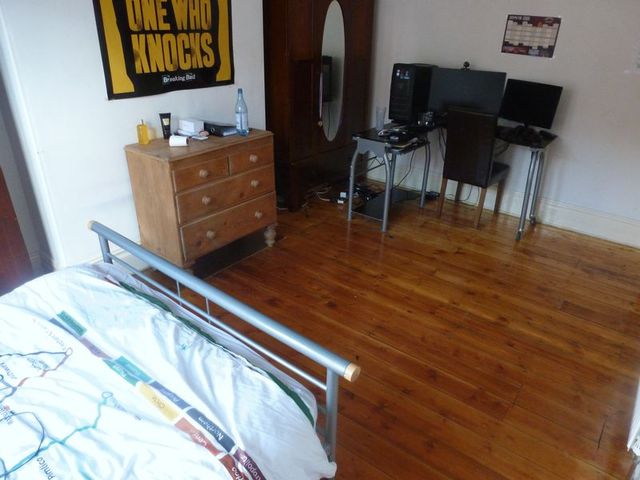  Image of 3 bedroom Flat to rent in Sackville Road Newcastle upon Tyne NE6 at Sackville Road Array Byker, NE6 5TA