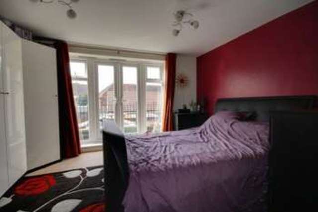  Image of 4 bedroom Detached house for sale in Saddlers Close Billingshurst RH14 at Saddlers Close  Billingshurst, RH14 9GL