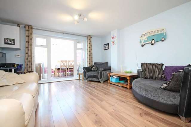  Image of 4 bedroom Semi-Detached house for sale in Saddlers Close Billingshurst RH14 at Billingshurst, RH14 9GL