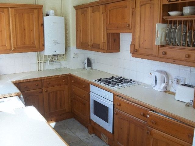  Image of 4 bedroom Detached house to rent in Salisbury Gardens Newcastle upon Tyne NE2 at Salisbury Gardens Jesmond Heaton, NE2 1HP