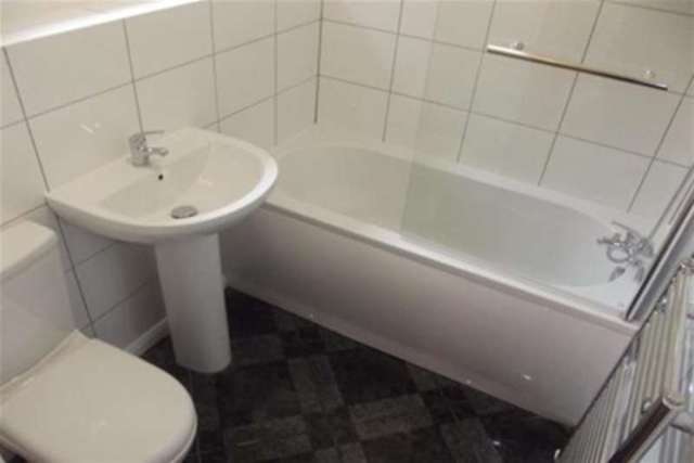  Image of 1 bedroom Flat to rent in Sandays Close Nottingham NG2 at Nottingham, NG2 2NP
