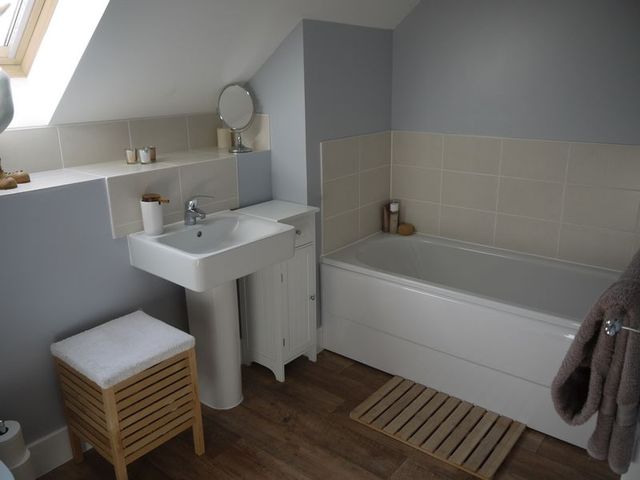  Image of 3 bedroom Mews for sale in Stableyard Mews Sarisbury Green Southampton SO31 at Stableyard Mews Sarisbury Green Southampton, SO31 7NR