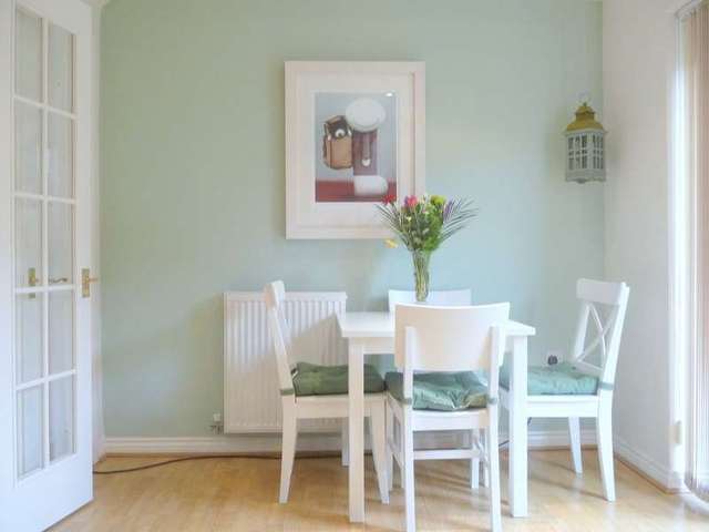  Image of 3 bedroom Detached house to rent in Scott Close Stratford-upon-Avon CV37 at Scott Close  Stratford upon Avon, CV37 7LB