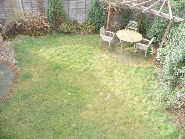  Image of 3 bedroom Detached house to rent in Scott Close Stratford-upon-Avon CV37 at Scott Close  Stratford upon Avon, CV37 7LB