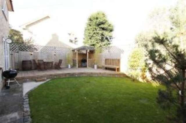  Image of 3 bedroom Detached house for sale in Scriven Road Knaresborough HG5 at Knaresborough North Yorkshire Scriven, HG5 9EJ