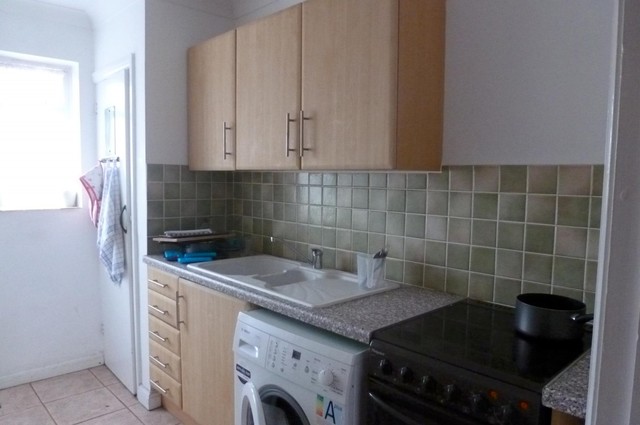  Image of 2 bedroom Flat to rent in Sea Lane Rustington Littlehampton BN16 at 15 Sea Lane Rustington Littlehampton, BN16 2RD