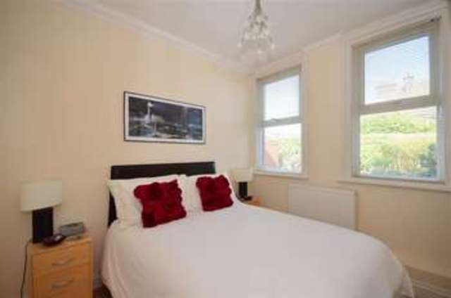 Image of 2 bedroom Apartment for sale in Seacroft Road Broadstairs CT10 at Broadstairs Kent Broadstairs, CT10 1TL