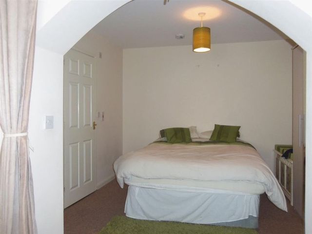  Image of 1 bedroom Flat to rent in Seaway Road Paignton TQ3 at Seaway Road  Paignton, TQ3 2NX