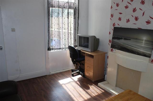  Image of 4 bedroom Detached house to rent in Second Avenue Selly Park Birmingham B29 at Second Avenue Selly Park BIRMINGHAM, B29 7HD