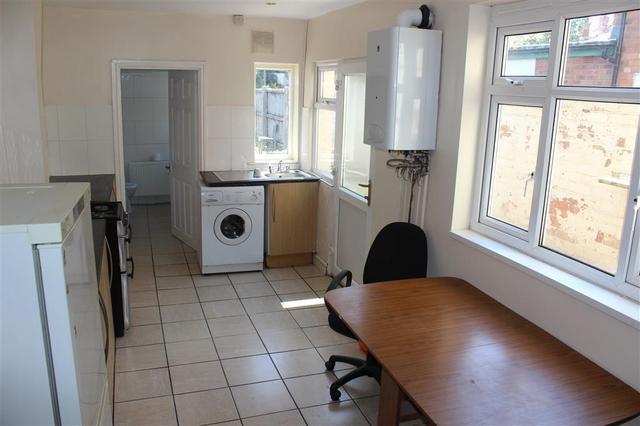  Image of 4 bedroom Detached house to rent in Second Avenue Selly Park Birmingham B29 at Second Avenue Selly Park BIRMINGHAM, B29 7HD