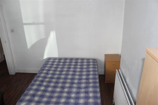  Image of 4 bedroom Detached house to rent in Second Avenue Selly Park Birmingham B29 at Second Avenue Selly Park BIRMINGHAM, B29 7HD