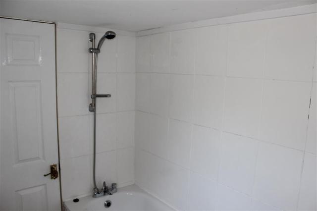  Image of 4 bedroom Detached house to rent in Second Avenue Selly Park Birmingham B29 at Second Avenue Selly Park BIRMINGHAM, B29 7HD