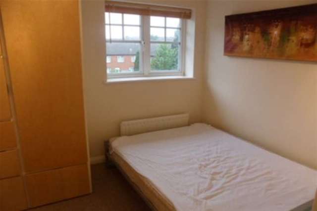  Image of 2 bedroom Flat to rent in Raleigh Street Nottingham NG7 at Nottingham, NG7 4DG