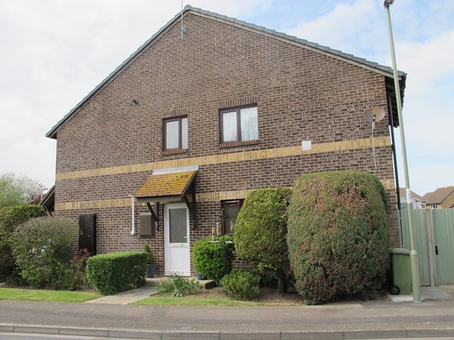  Image of 1 bedroom Flat for sale in Shannon Road Fareham PO14 at Shannon Road Stubbington Fareham, PO14 3RS