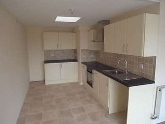  Image of 2 bedroom Flat to rent in Shelley Road Worthing BN11 at Shelley Road  Worthing, BN11 4BQ