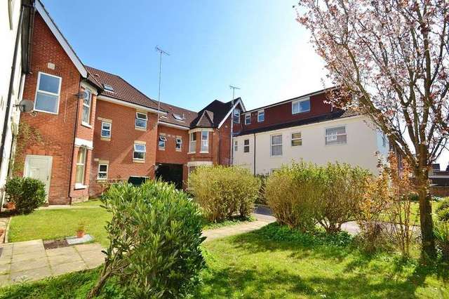  Image of Flat for sale in Hill Lane Southampton SO15 at 146-148 Hill Lane  Southampton, SO15 5TX