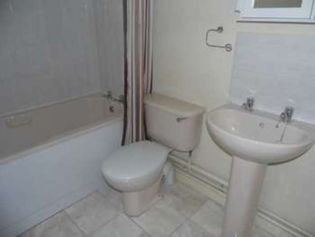  Image of 1 bedroom Flat for sale in Sidney Way Cleethorpes DN35 at Cleethorpes South Humberside Cleethorpes, DN35 7NH