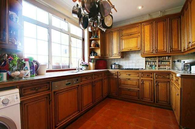  Image of 4 bedroom Property for sale in Sketty Road Enfield EN1 at Sketty Road  Enfield, EN1 3SF
