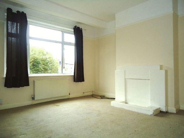  Image of 2 bedroom Flat to rent in Ivy Close Harrow HA2 at Ivy Close  South Harrow, HA2 8RX