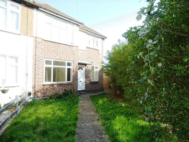  Image of 2 bedroom Flat to rent in Ivy Close Harrow HA2 at Ivy Close  South Harrow, HA2 8RX
