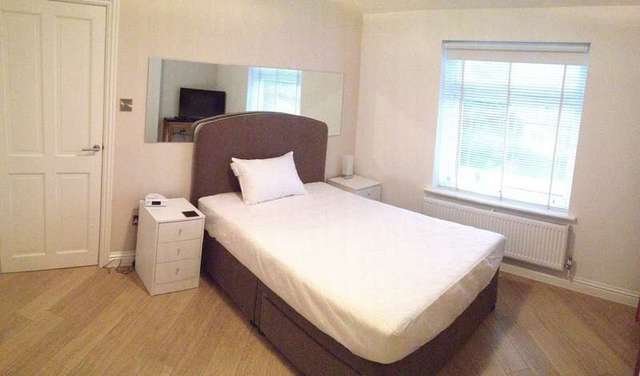  Image of 3 bedroom Semi-Detached house to rent in South Highville Road Childwall Liverpool L16 at Childwall Liverpool Merseyside, L16 9JH