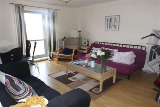  Image of 2 bedroom Flat to rent in South Victoria Dock Road Dundee DD1 at Dundee, DD1 3BQ