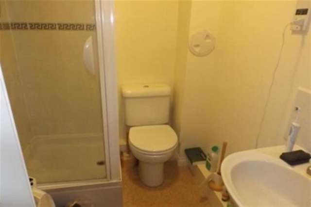 Image of 2 bedroom Flat to rent in South Victoria Dock Road Dundee DD1 at Dundee, DD1 3BQ