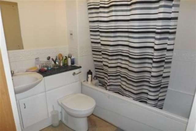  Image of 2 bedroom Flat to rent in South Victoria Dock Road Dundee DD1 at Dundee, DD1 3BQ