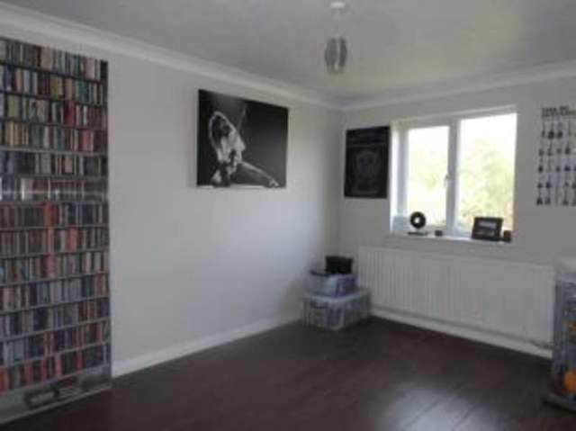  Image of 3 bedroom Detached house for sale in Finchland View South Woodham Ferrers Chelmsford CM3 at South Woodham Ferrers Chelmsford South Woodham Ferrers, CM3 5GA