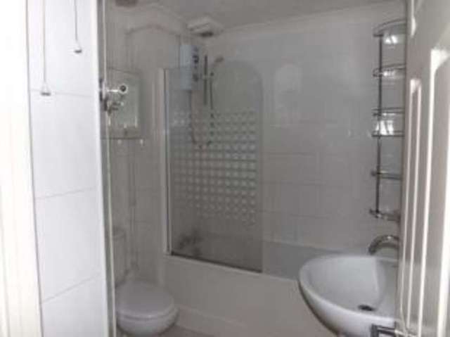  Image of 1 bedroom Flat for sale in Kern Close Southampton SO16 at Southampton Hampshire Nursling, SO16 9RA