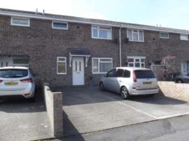  Image of 3 bedroom Terraced house for sale in Lowry Gardens Southampton SO19 at Southampton Hampshire Sholing, SO19 0SS