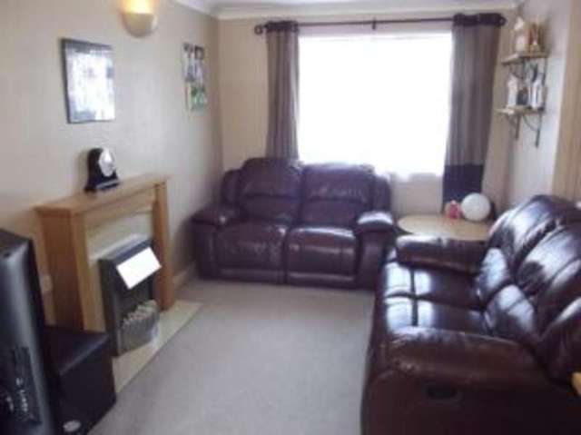  Image of 3 bedroom Terraced house for sale in Lowry Gardens Southampton SO19 at Southampton Hampshire Sholing, SO19 0SS