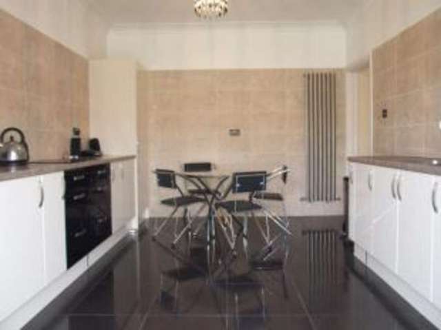 Image of 4 bedroom Semi-Detached house for sale in Ambleside Drive Southend-on-Sea SS1 at Southend-on-Sea Essex Southchurch, SS1 2UW