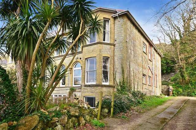  Image of 2 bedroom Detached house for sale in Southgrove Road Ventnor PO38 at Ventnor Isle of Wight Ventnor, PO38 1TW