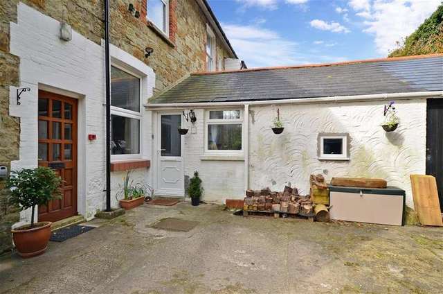  Image of 2 bedroom Detached house for sale in Southgrove Road Ventnor PO38 at Ventnor Isle of Wight Ventnor, PO38 1TW