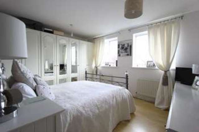  Image of 2 bedroom Terraced house for sale in Southwood Gardens Cottingham HU16 at Southwood Gardens  Cottingham, HU16 5AN