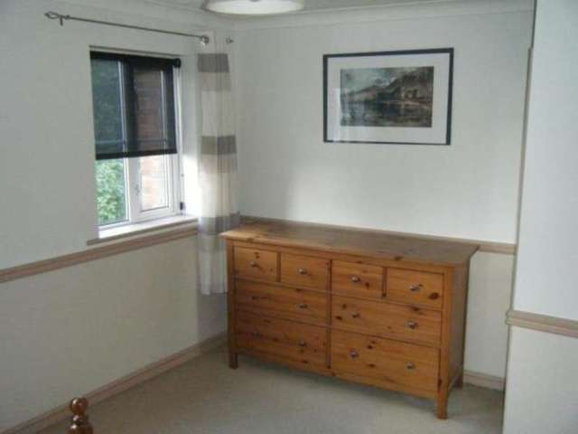 Image of 3 bedroom Detached house to rent in Sovereigns Quay Bedford MK40 at Bedford Bedfordshire Bedford, MK40 1TF