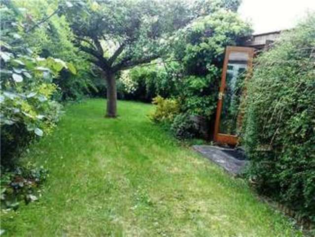  Image of 4 bedroom Detached house for sale in Spenser Road Bedford MK40 at Spenser Road  Bedford, MK40 2BB