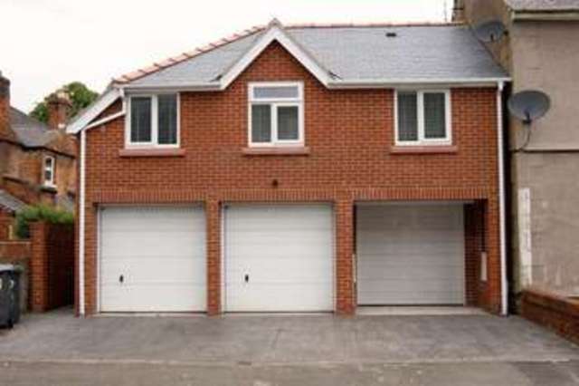  Image of 1 bedroom Flat to rent in Spring Road Wrexham LL11 at Spring Road  Wrexham, LL11 2LU