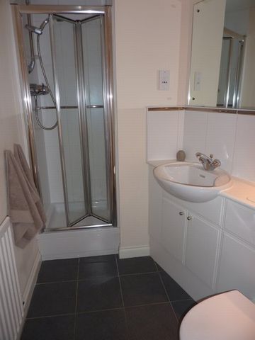 Image of 2 bedroom Flat to rent in Springfield Street Edinburgh EH6 at Leith Walk Edinburgh Edinburgh, EH6 5DE