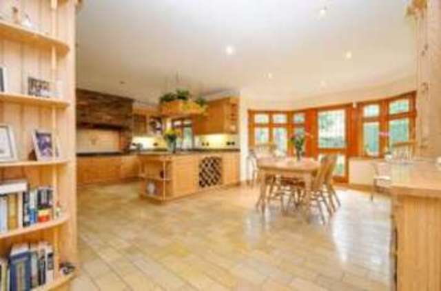  Image of 5 bedroom Detached house for sale in Springhurst Close Croydon CR0 at Croydon  Shirley, CR0 5AT