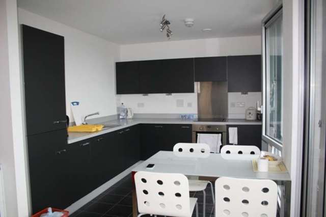  Image of 2 bedroom Flat to rent in Devons Road London E3 at Devons Road  Bow, E3 3BF