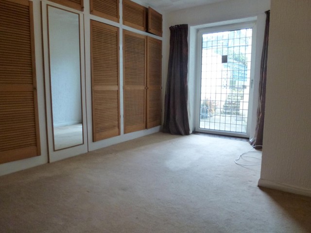  Image of 2 bedroom Flat to rent in St. Aubyns Hove BN3 at St Aubyns  Hove, BN3 2TJ