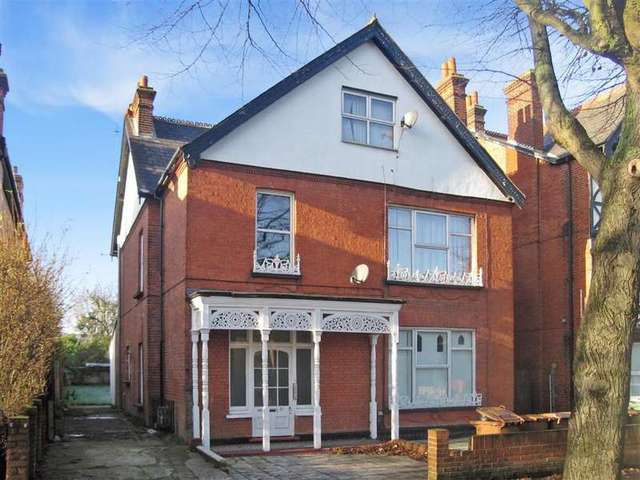  Image of 2 bedroom Ground Flat for sale in St. James Road Sutton SM1 at Sutton Surrey Sutton, SM1 2TG