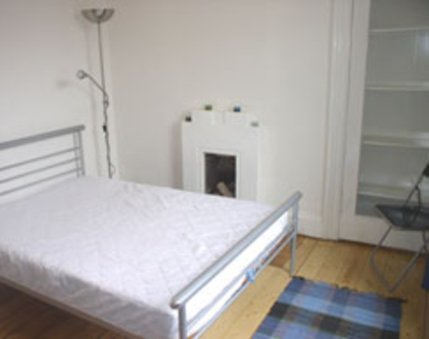  Image of 2 bedroom Flat to rent in St. Leonards Street Edinburgh EH8 at St Leonards Edinburgh Edinburgh, EH8 9QN