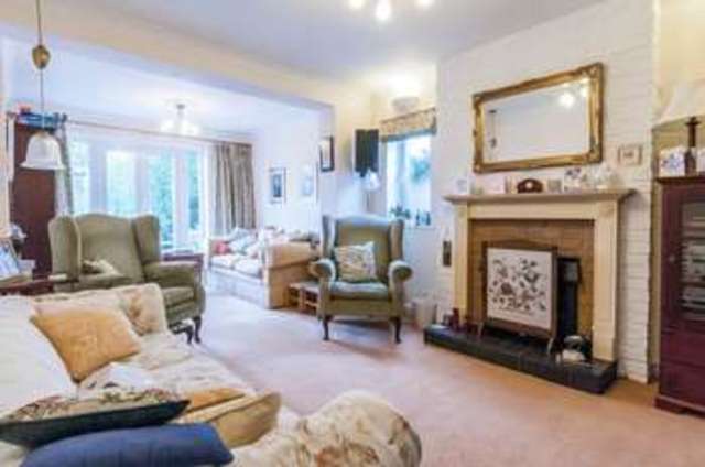  Image of 3 bedroom Detached house for sale in St. Marys Avenue Rushden NN10 at St. Marys Avenue  Rushden, NN10 9EP