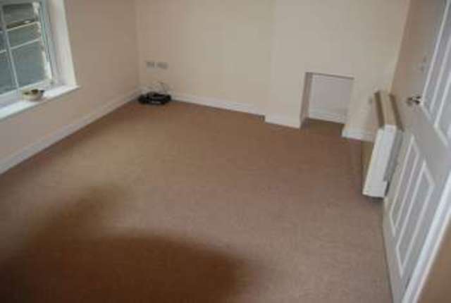  Image of 1 bedroom Flat to rent in St. Nicholas Street Bodmin PL31 at St. Nicholas Street  Bodmin, PL31 1AB