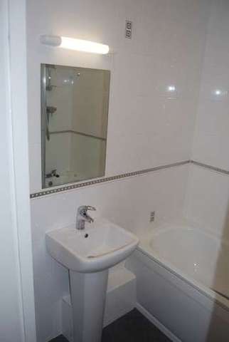  Image of 1 bedroom Flat to rent in St. Nicholas Street Bodmin PL31 at St. Nicholas Street  Bodmin, PL31 1AB