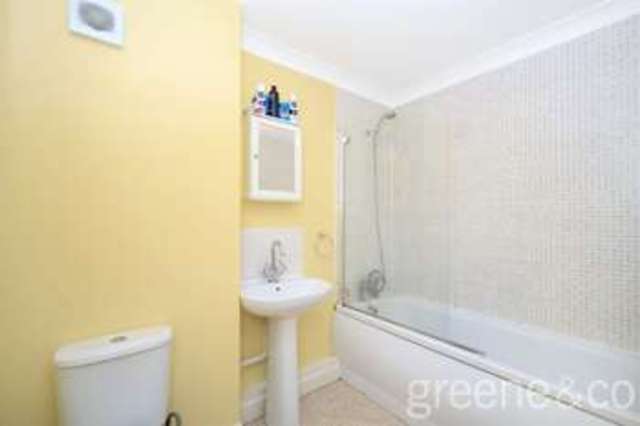  Image of 1 bedroom Flat to rent in Mayfield Road London N8 at 10 Mayfield Road London Hornsey, N8 9NQ